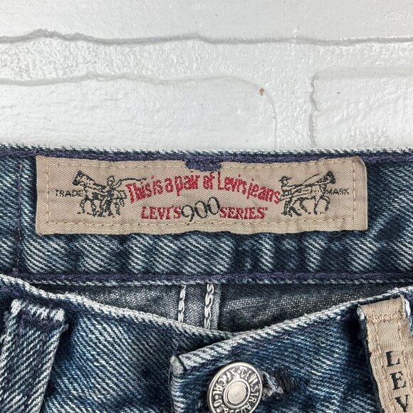 Levis 900 Jeans‎ Women 10 26Wx30L Blue Taper Red Bat Wing Cotton Denim USA VTG - Picture 6 of 14